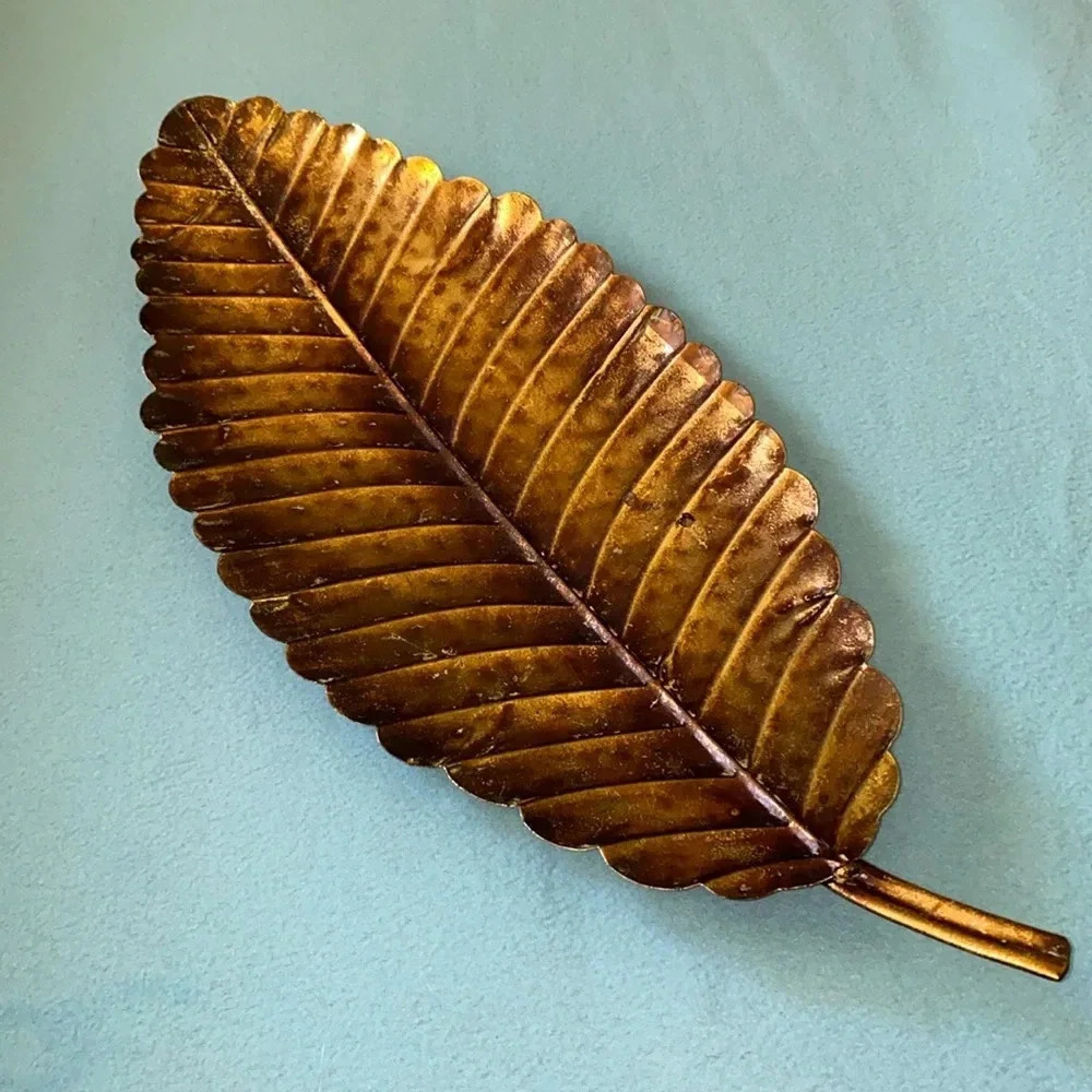 NATURAL INSPIRATIONS metal hammered leaf tray center piece 3 ball feet 10” X 26” - Picture 1 of 9